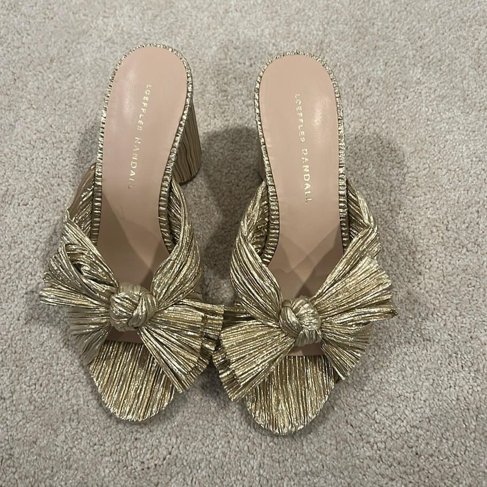 Loeffler Randall hold heels